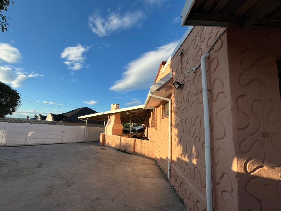 6 Bedroom Property for Sale in Rosemount Eastern Cape